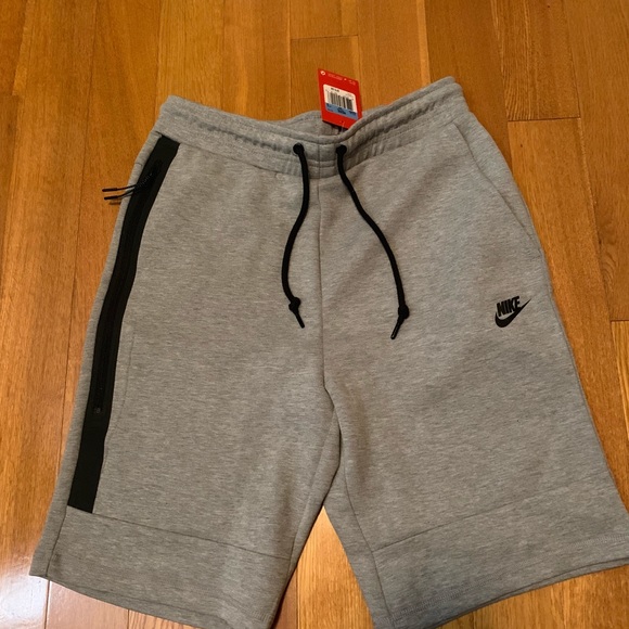 nike tech fleece 1.0
